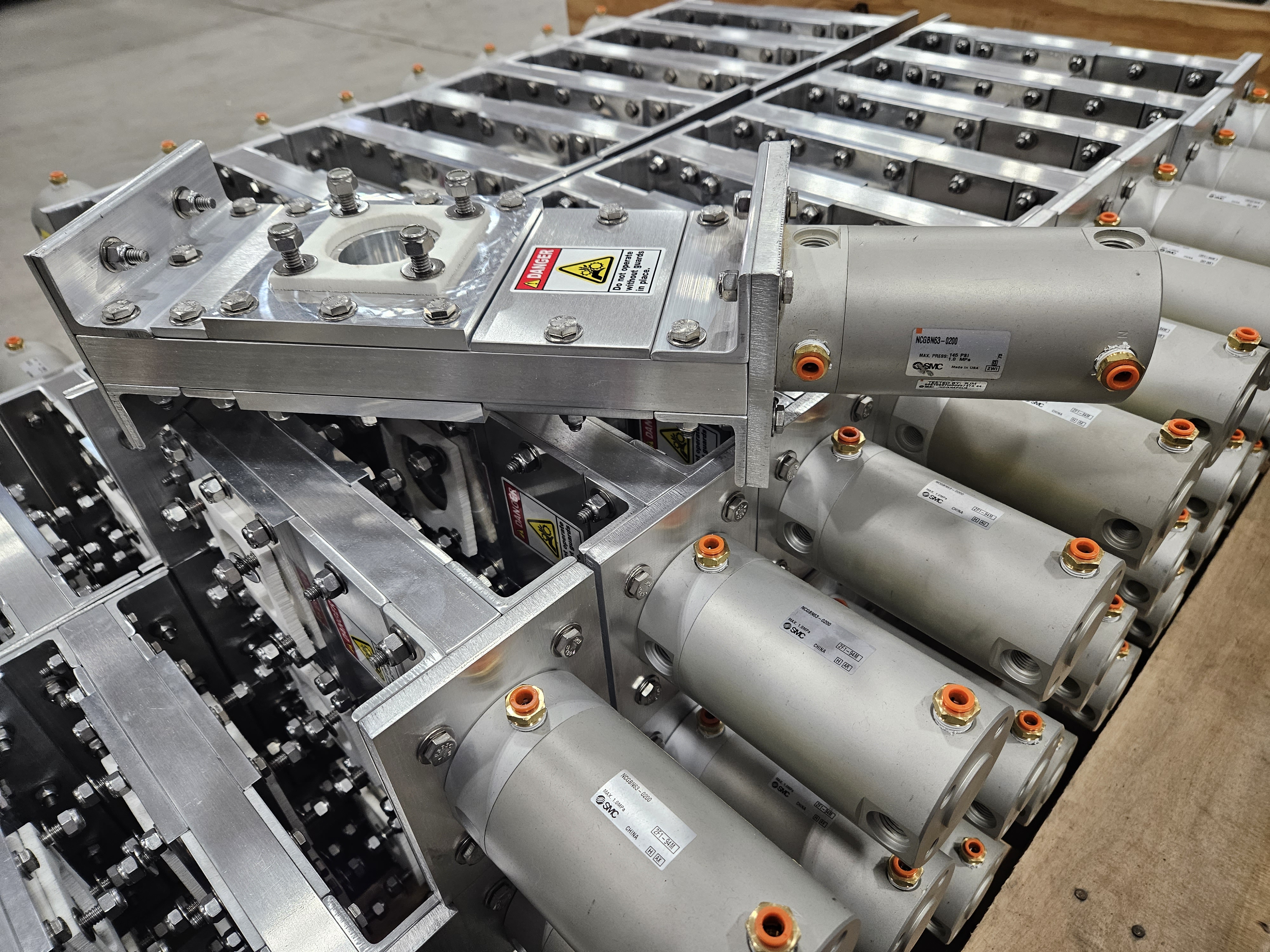 Pneumatic aluminum knife gate valves from Advanced Blending Solutions for vacuum conveying and weigh hopper outlets